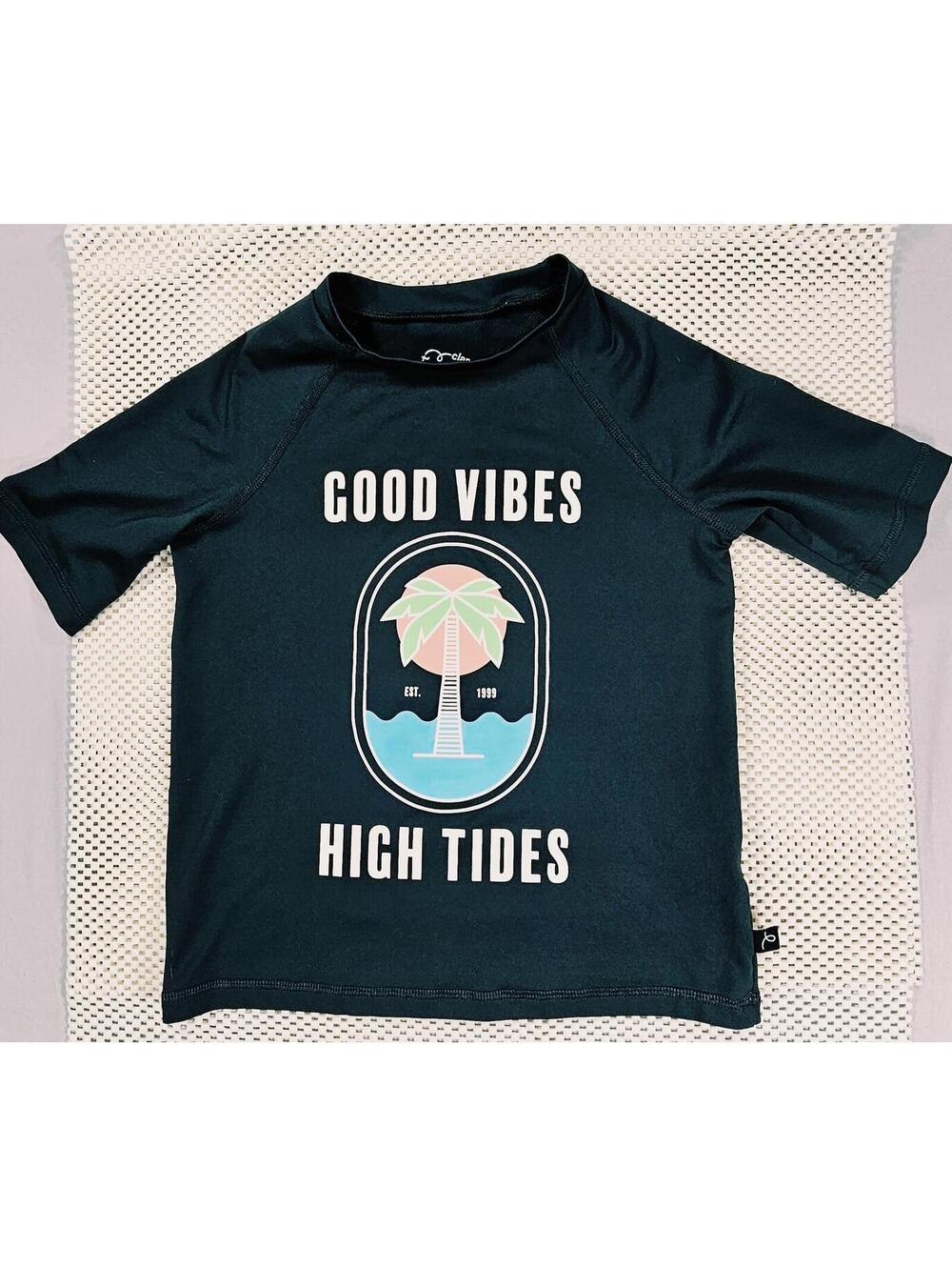 Art Class Good Vibes High Tides Rash Guard. Kids' small 6/7.